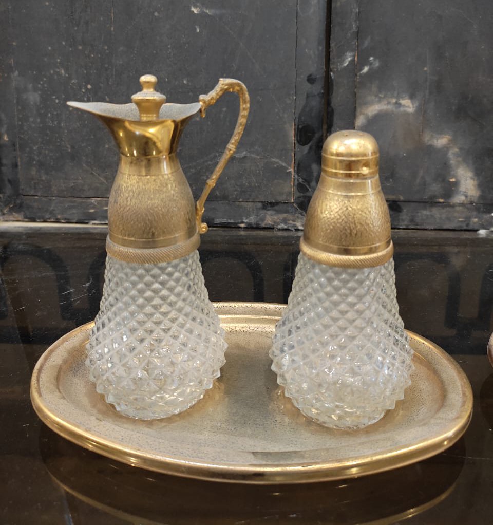 WhatsApp Image 2025-01-16 at 3.28.02 PM-76193884 Vintage Chiseled Glass Set-SoUnique.PK